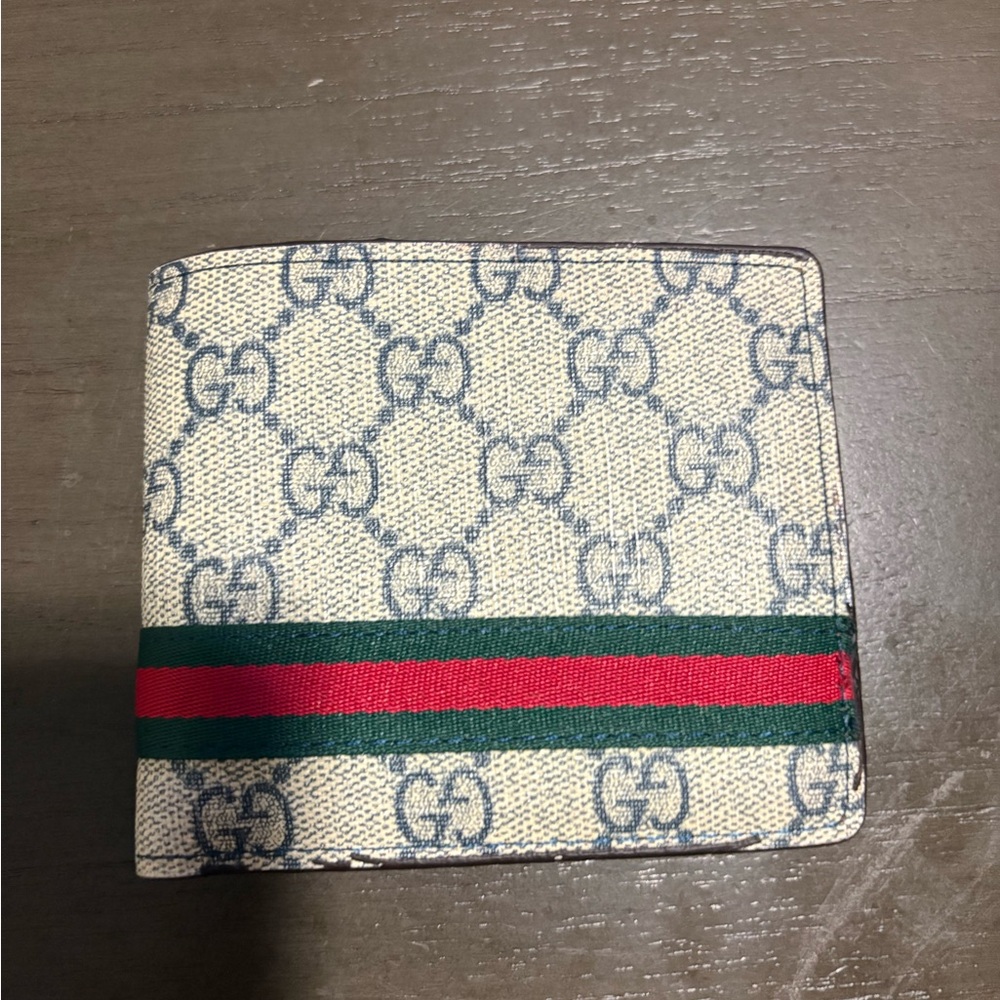 Gucci Cream and Green wallet